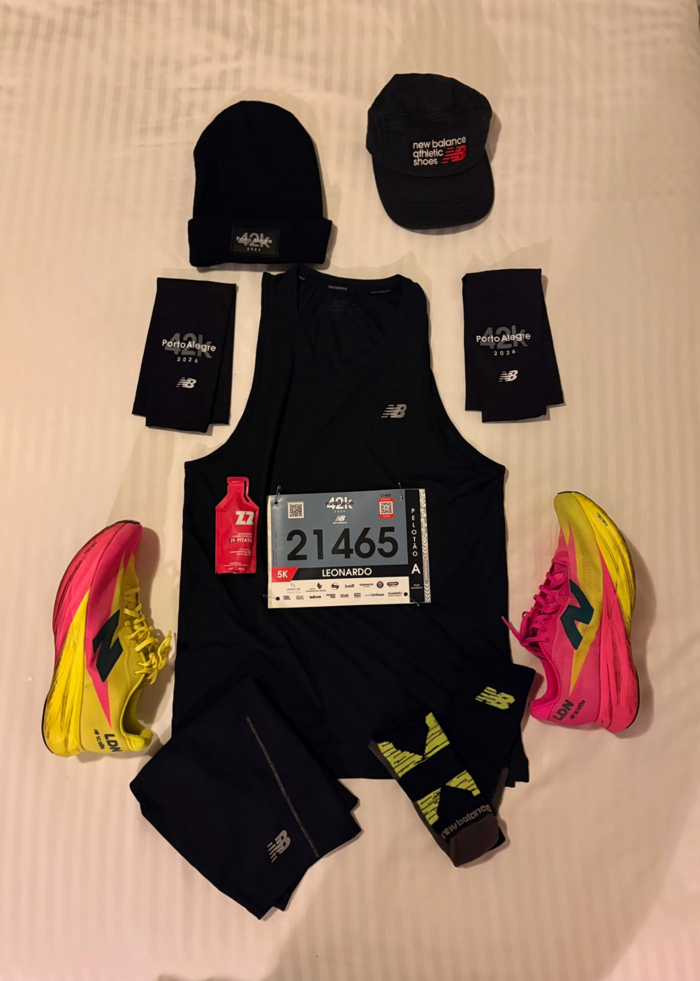 Kit de prova: tênis FuelCell SuperComp Elite, sunga, boné e acessórios New Balance